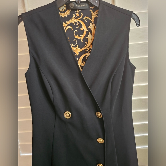 VERSACE 2019 Black Barocco Dress with Gold Medusa Buttons - Picture 12 of 17